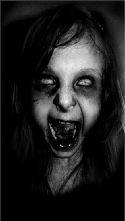 Scary  Faces Prank Friends